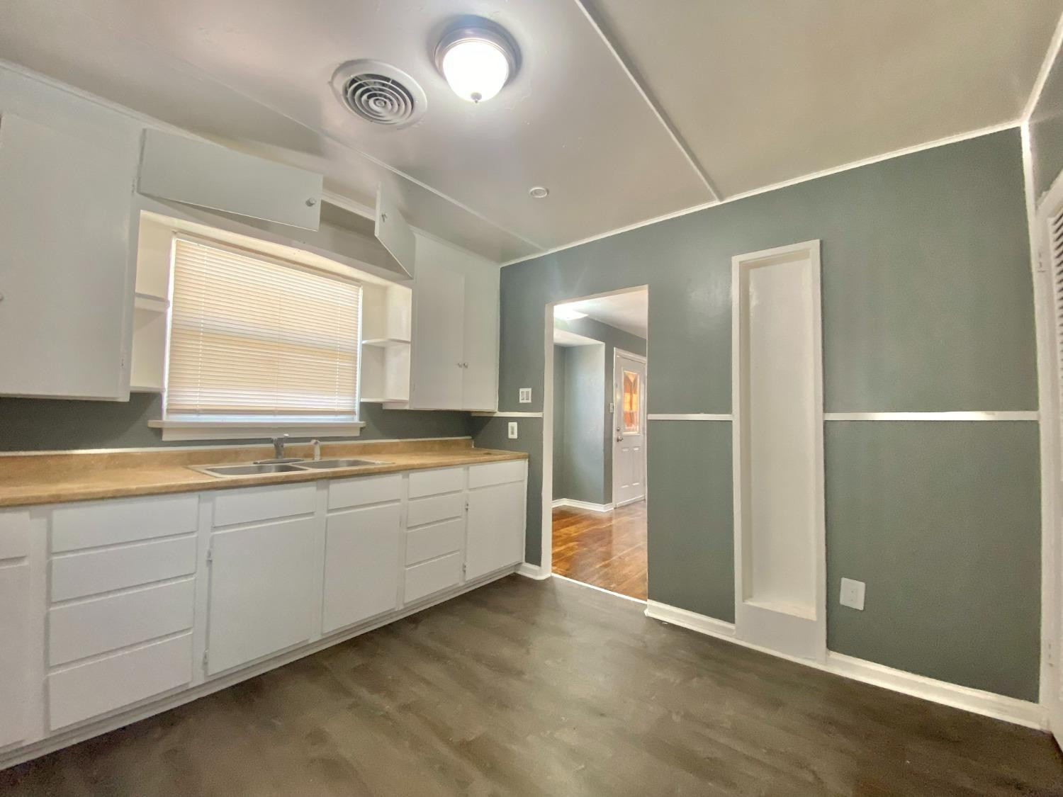 2405 23rd Street Lubbock, TX 79411 - Photo 5 of 11 Photo 5