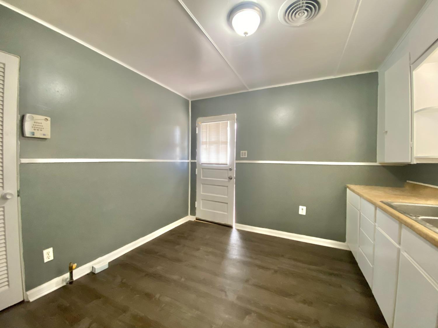 2405 23rd Street Lubbock, TX 79411 - Photo 6 of 11 Photo 6