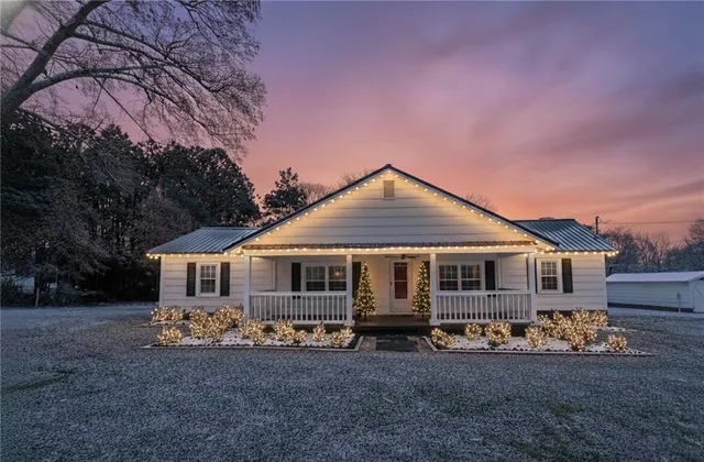 $275,000 | 2802 Stanton Road Southeast, Conyers, GA 30094