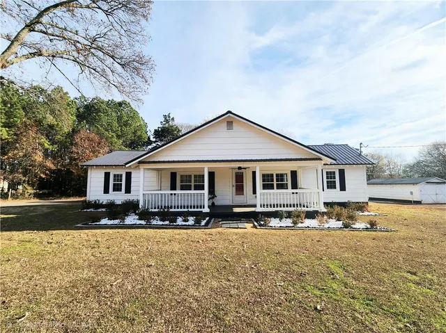 $275,000 | 2802 Stanton Road Southeast, Conyers, GA 30094