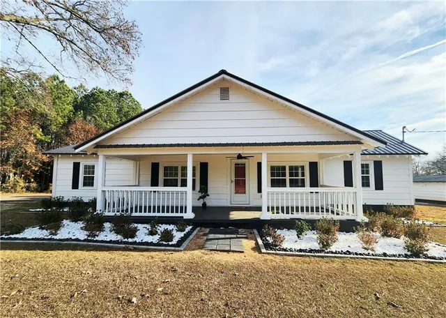 $275,000 | 2802 Stanton Road Southeast, Conyers, GA 30094