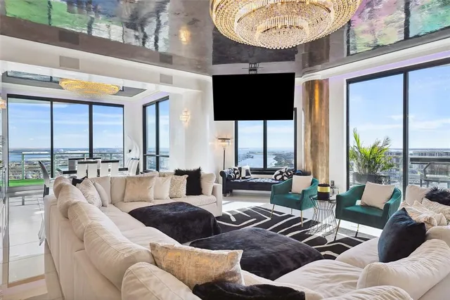 $14,500 | 1209 East Cumberland Avenue, Unit 2601, Tampa, FL 33602