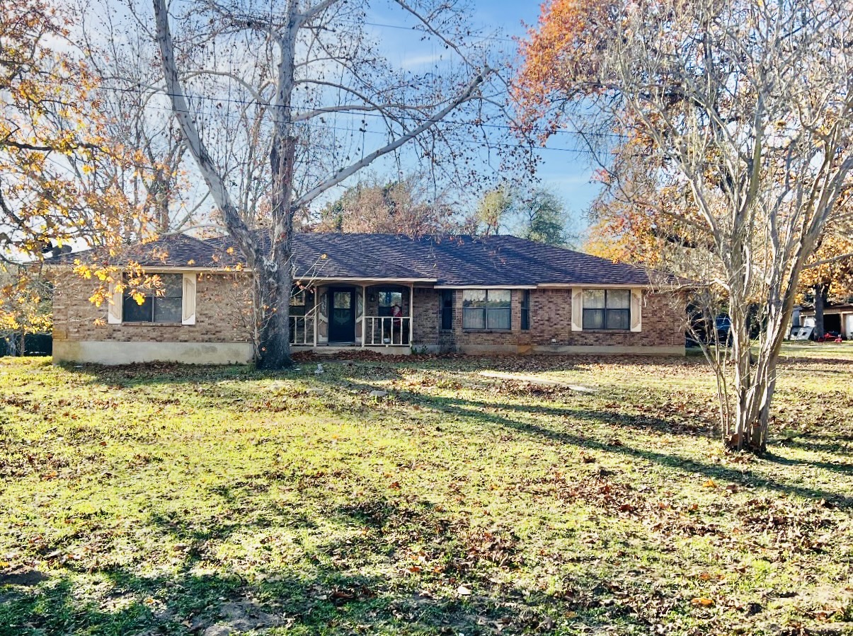 2410 State Highway 95 Elgin, TX 78621 - Photo 5 of 38