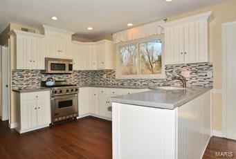 2351 Richborough Road Chesterfield, MO 63017 - Photo 14 of 31 Gallery Image 14