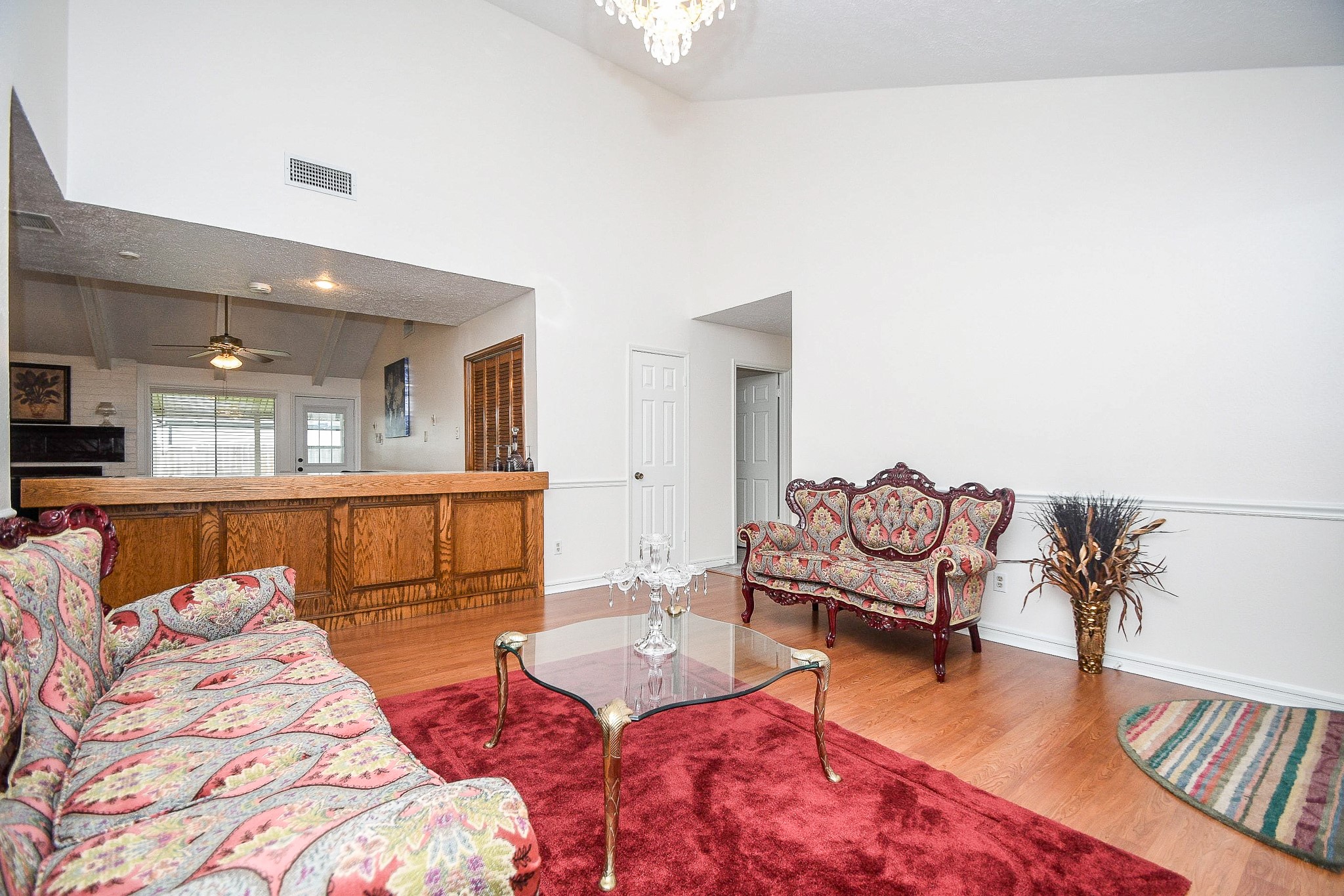 11635 Sagevale Lane Houston, TX 77089 - Photo 31 of 32 The timeless benefits of the open floor plan design concept still beautifully apply, linking the most traveled common areas.