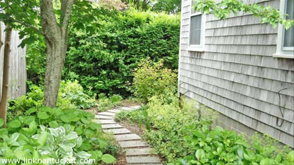 134 D Main Street, Unit COTTAGE Nantucket, MA 02554 - Photo 13 of 16 Side Yard
