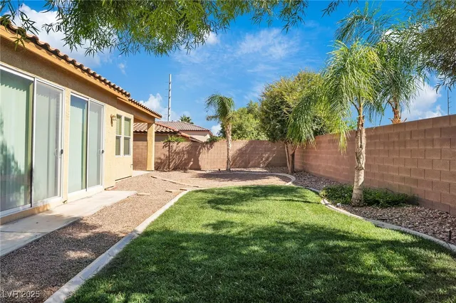 $575,000 | 9341 Arrowhead Bluff Avenue, Las Vegas, NV 89149