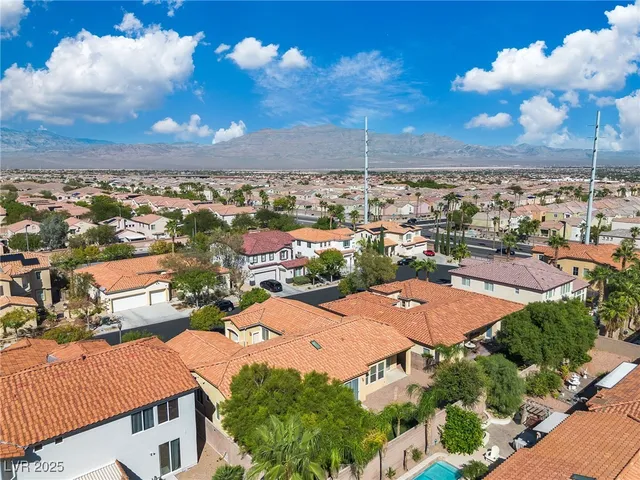 $575,000 | 9341 Arrowhead Bluff Avenue, Las Vegas, NV 89149