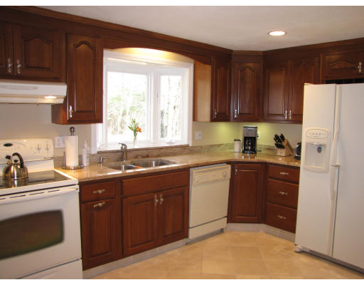 13 Robert Road Acton, MA 01720 - Photo 2 of 27 Gallery Image 2
