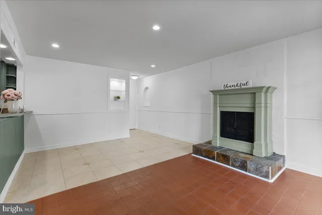 $2,500 | 202 Buckingham Lane, Unit 102, Stafford, VA 22556