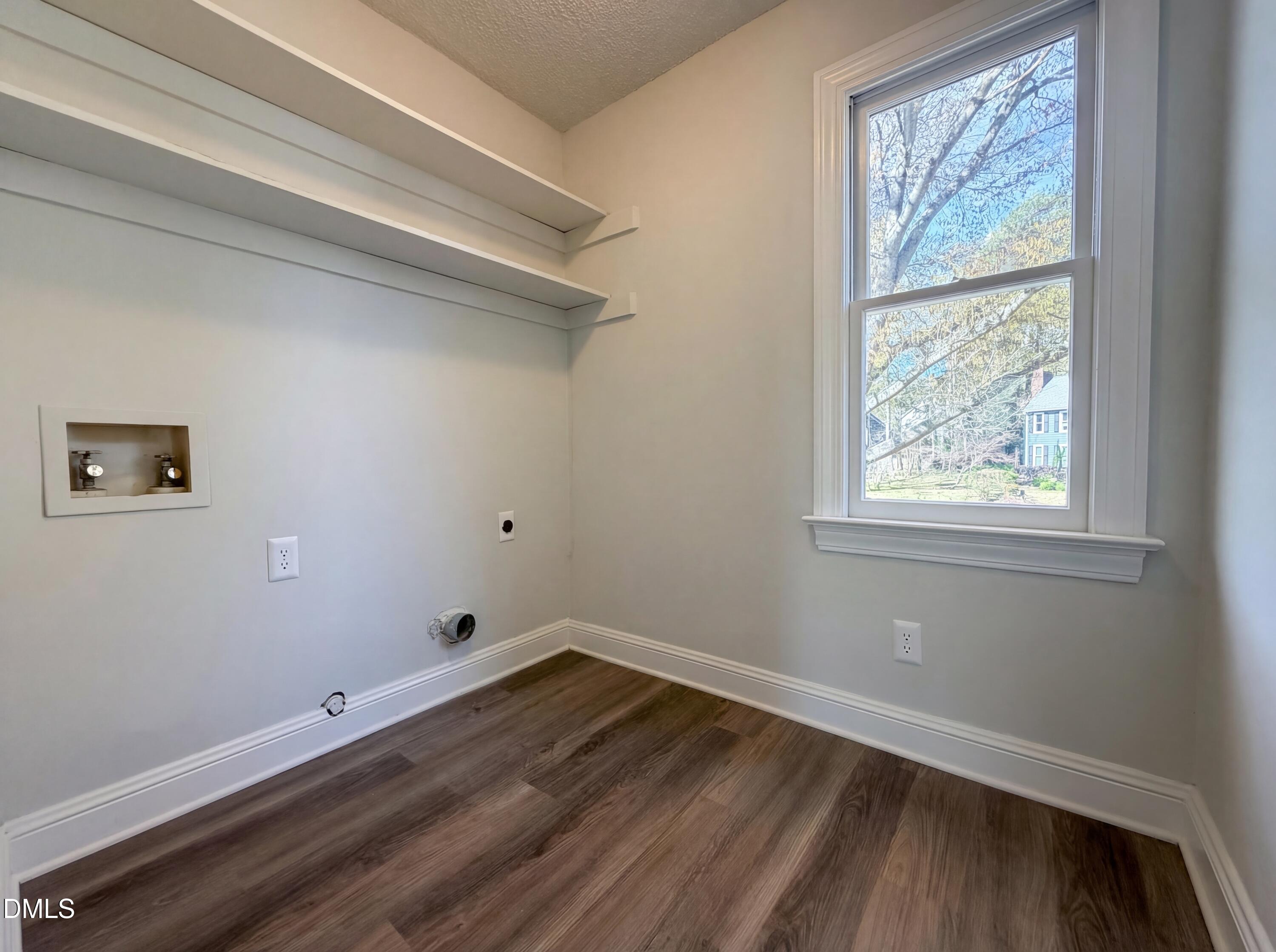 8612 Clovehitch Court Raleigh, NC 27615 - Photo 18 of 25 a room with a window