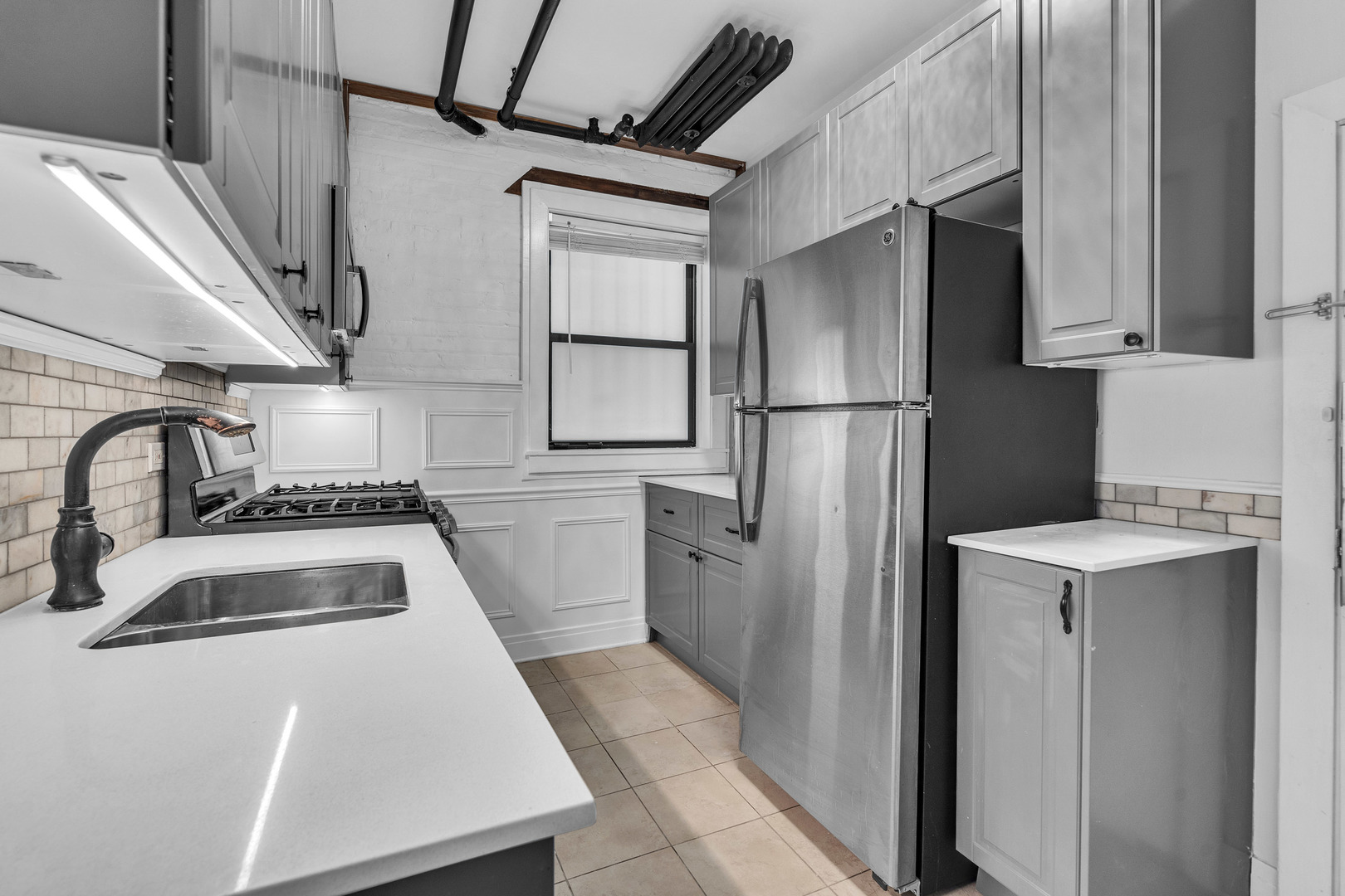 7025.5 North Sheridan Road, Unit G Chicago, IL 60626 - Photo 9 of 17 Gallery Image 9