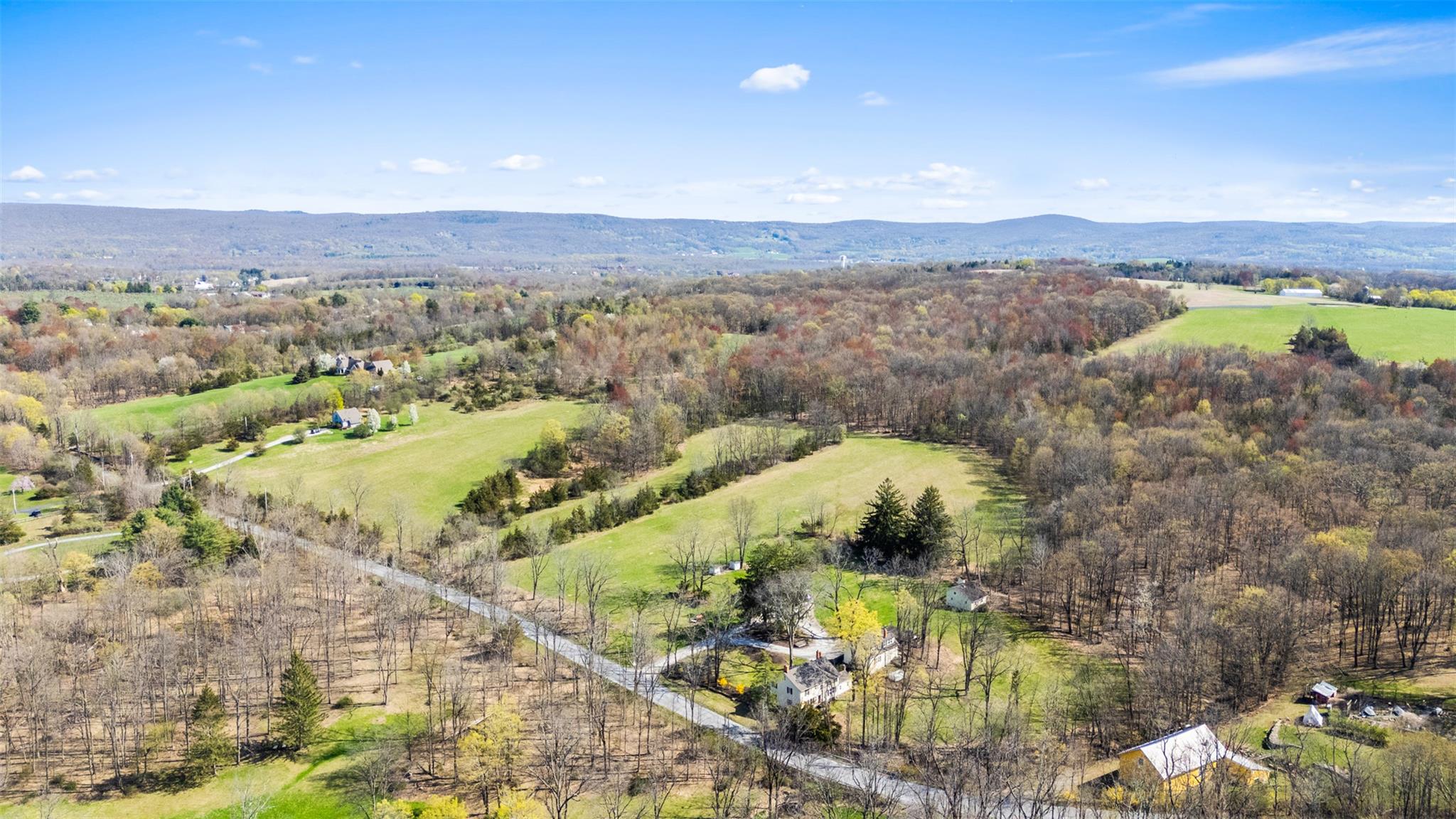 124 East Ridge Road Warwick, NY 10990 - Photo 13 of 46 a view of a city