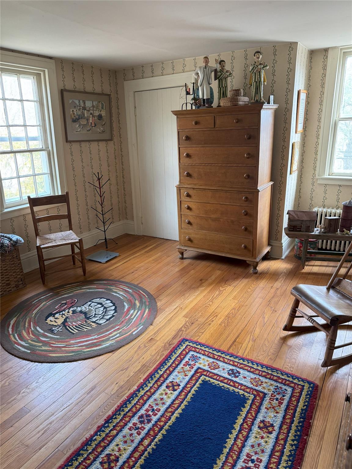 124 East Ridge Road Warwick, NY 10990 - Photo 35 of 46 a view of a room with furniture and wooden floor