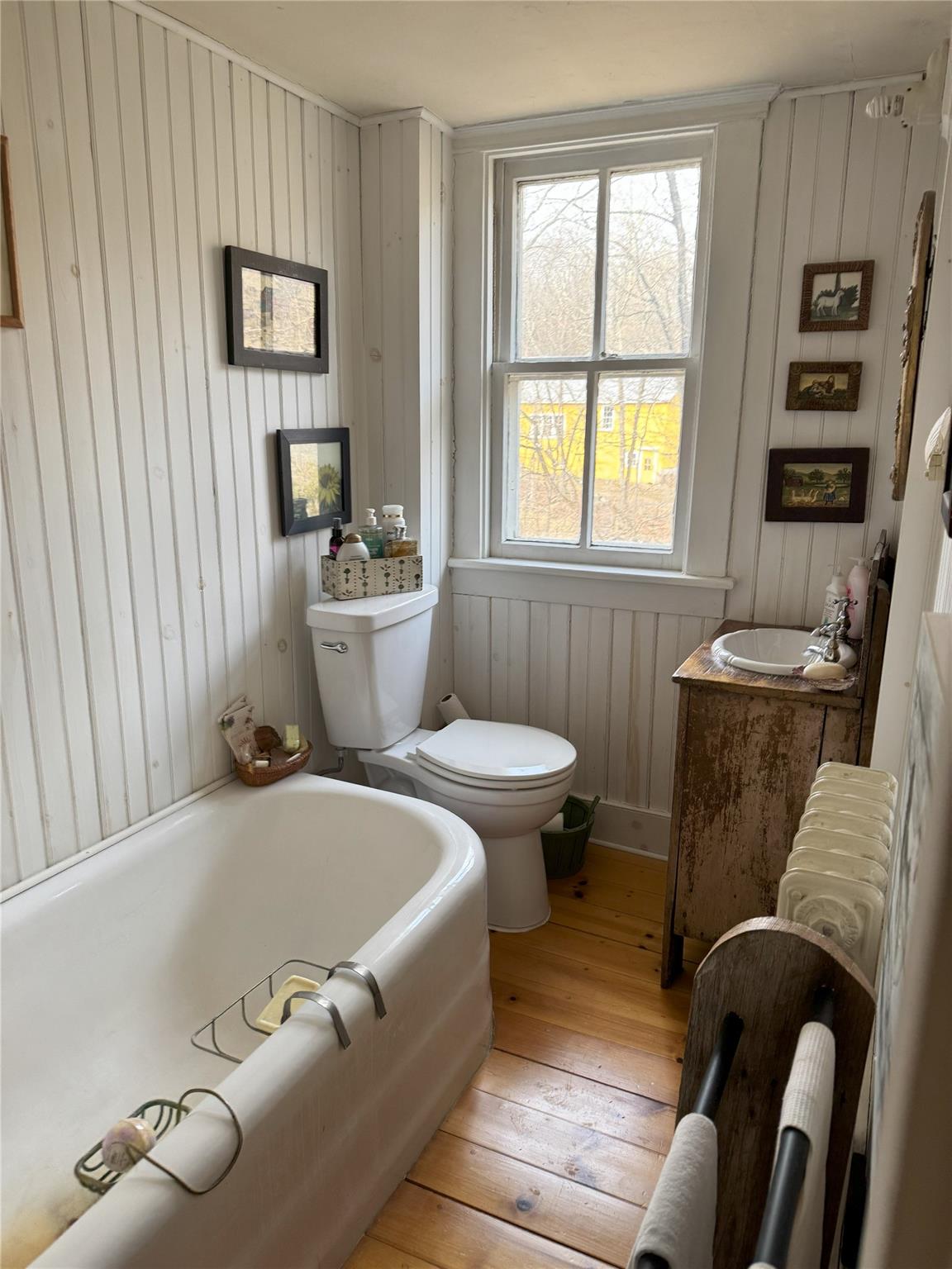 124 East Ridge Road Warwick, NY 10990 - Photo 36 of 46 a living room with furniture and a window