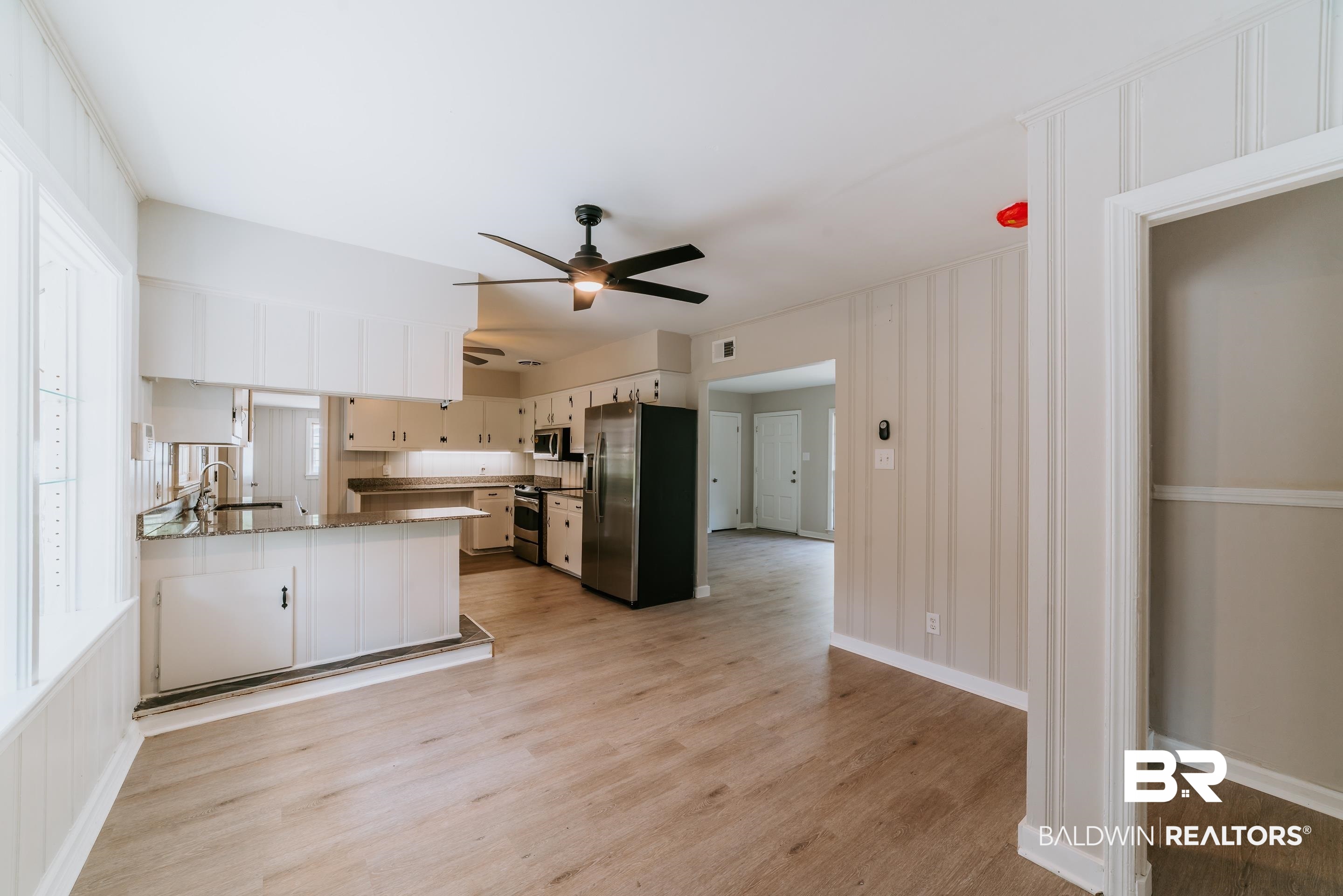 2563 Courtney Street Mobile, AL 36606 - Photo 12 of 44