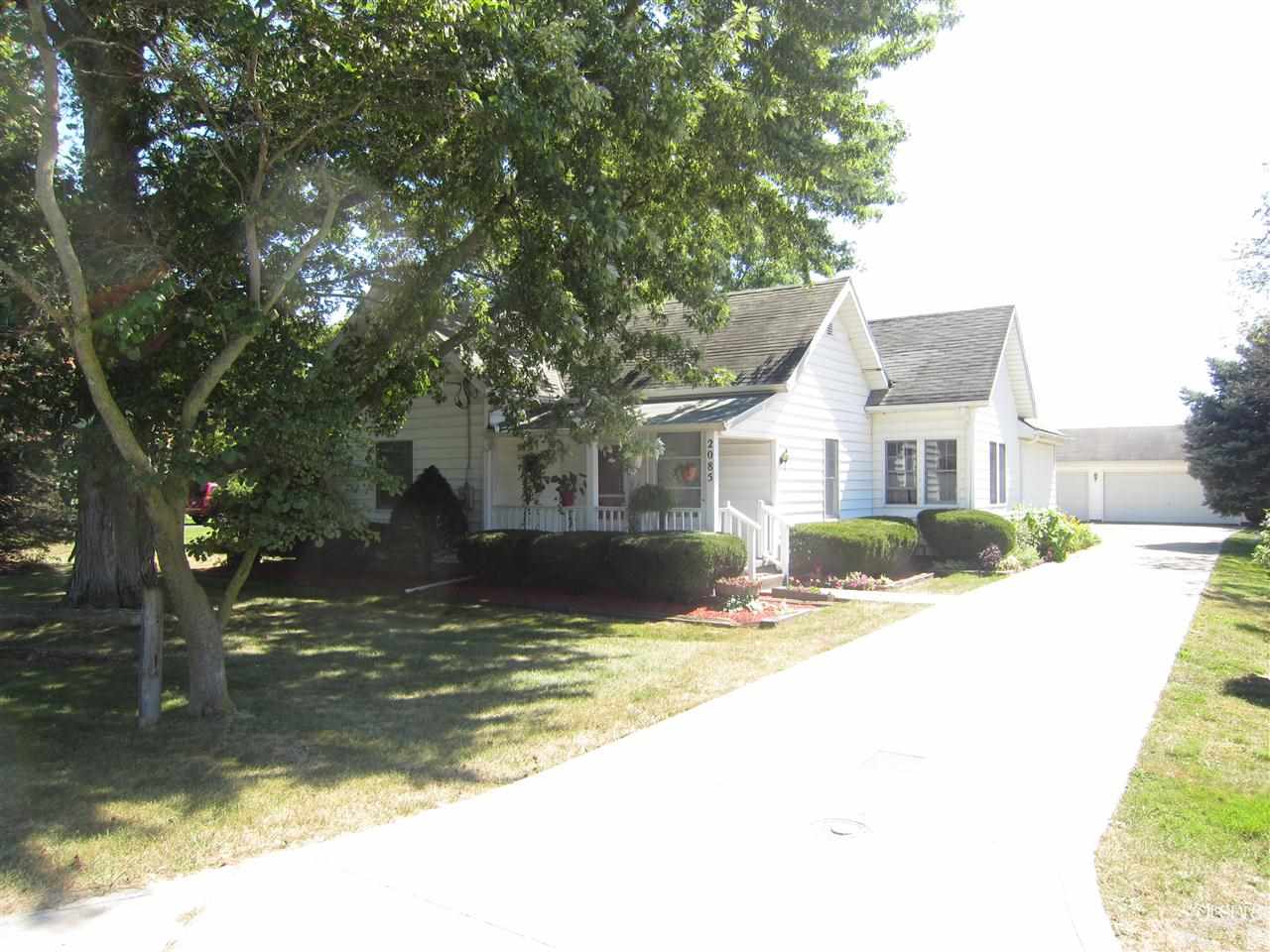2085 Riverside Drive Huntington, IN 46750 - Photo 1 of 30 Gallery Image 1