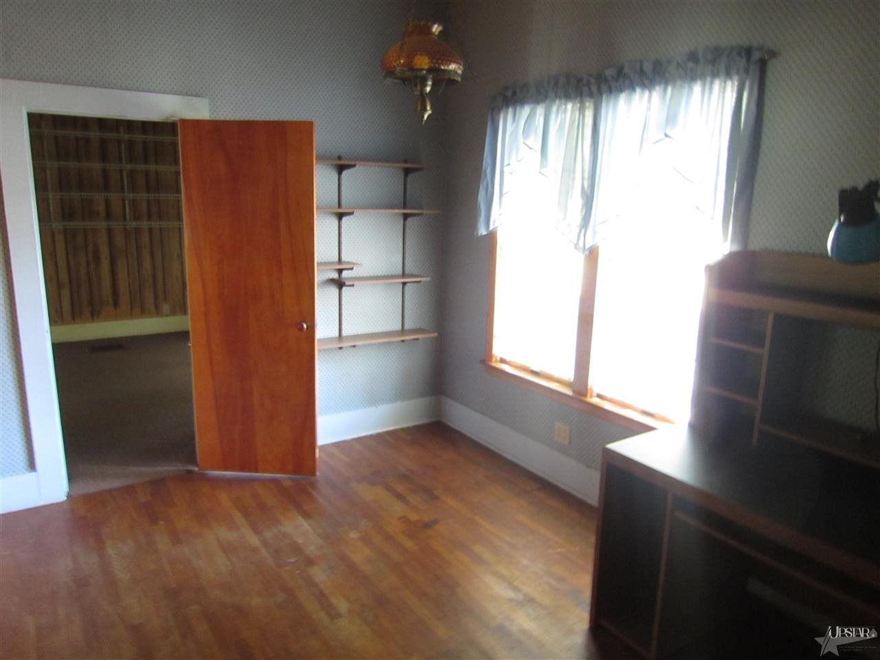 2085 Riverside Drive Huntington, IN 46750 - Photo 16 of 30 Gallery Image 16