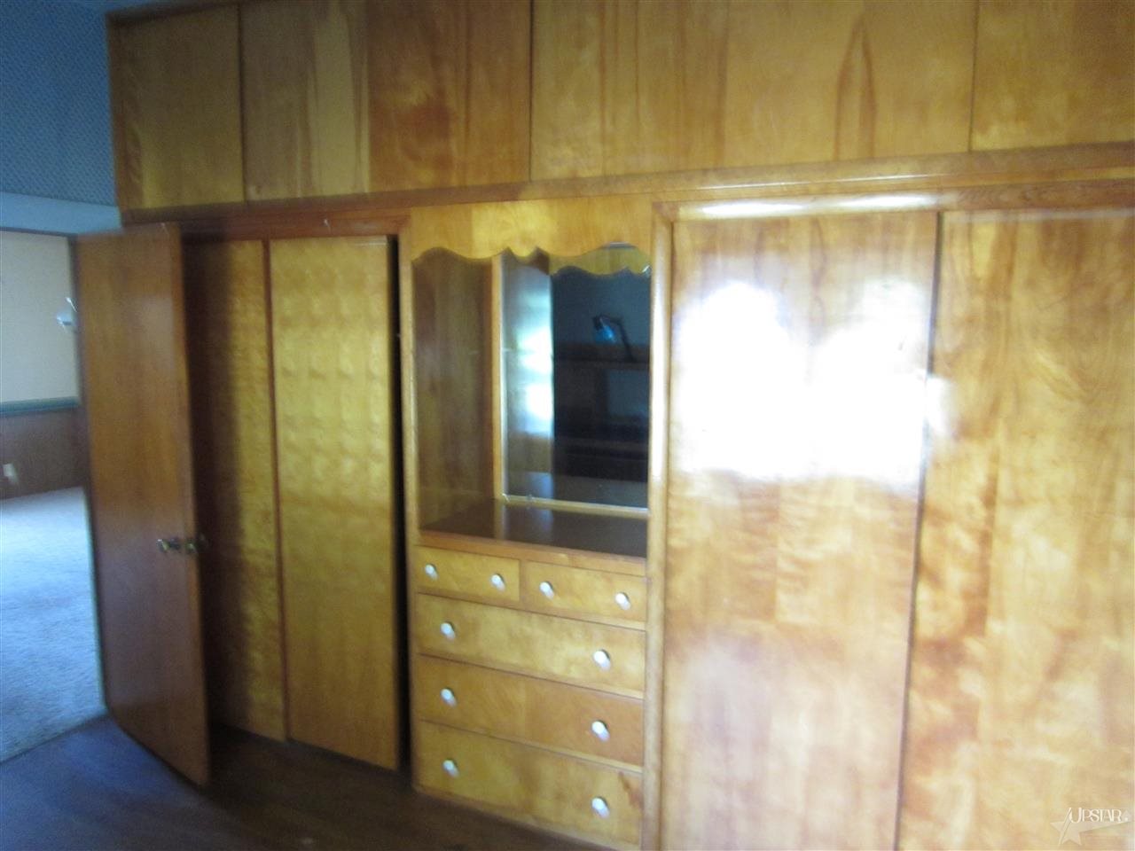 2085 Riverside Drive Huntington, IN 46750 - Photo 17 of 30 Gallery Image 17