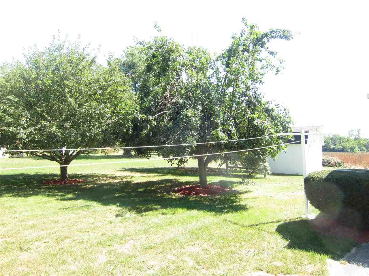2085 Riverside Drive Huntington, IN 46750 - Photo 7 of 30 Gallery Image 7