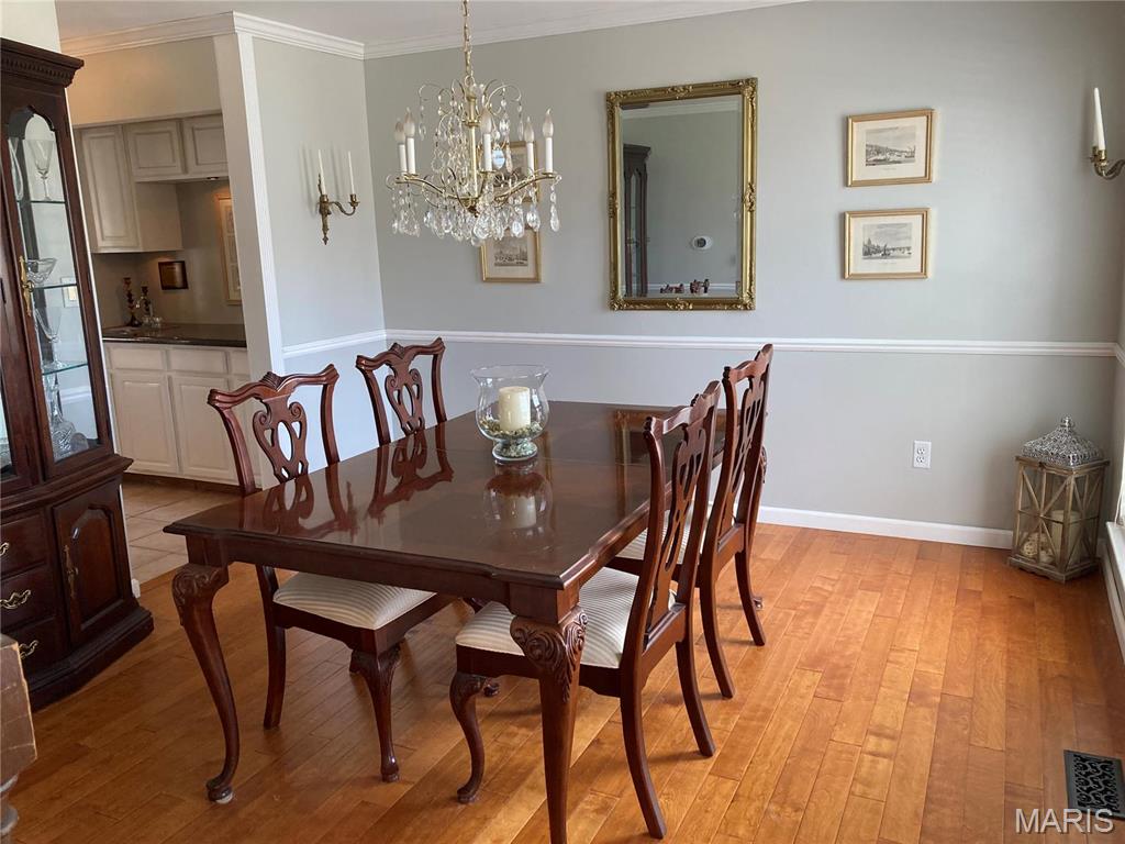 1463 Westbrooke Meadows Lane Ballwin, MO 63021 - Photo 8 of 25