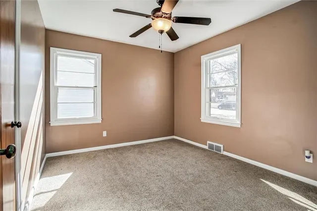 $270,000 | 304 South Central Street, Olathe, KS 66061