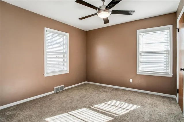 $270,000 | 304 South Central Street, Olathe, KS 66061