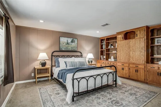 $270,000 | 304 South Central Street, Olathe, KS 66061