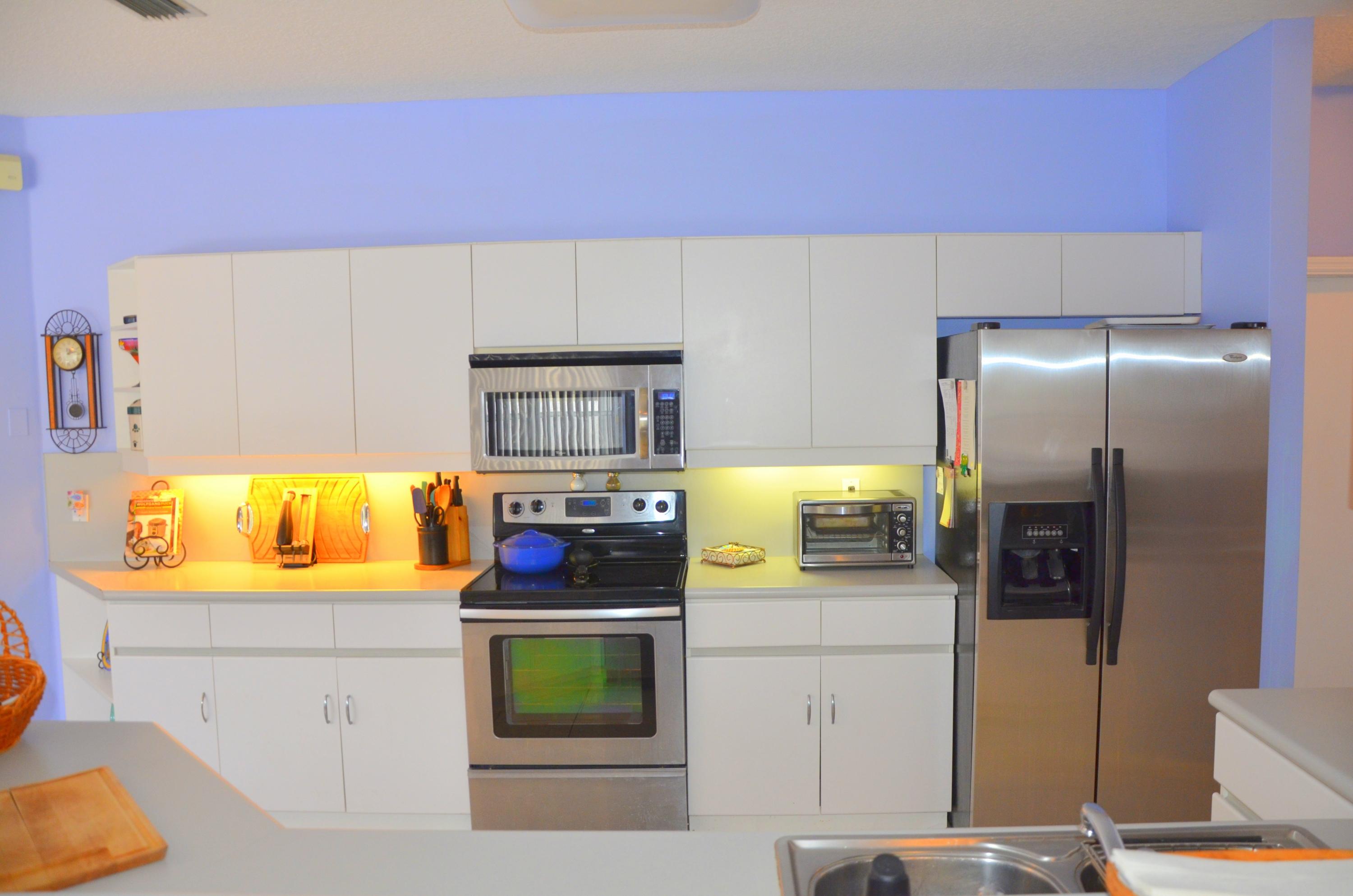10988 Ravel Court Boca Raton, FL 33498 - Photo 6 of 23 Kitchen