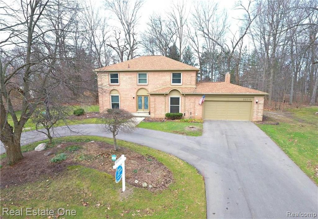30215 High Valley Road Farmington Hills, MI 48331 - Photo 1 of 30