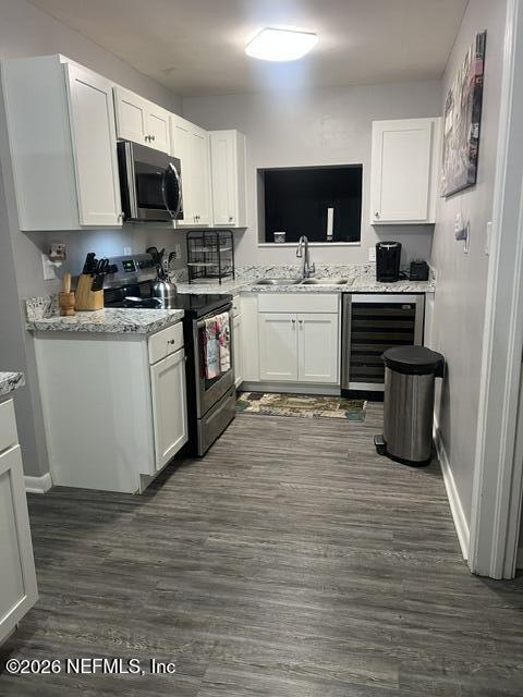6947 Wiley Road Jacksonville, FL 32210 - Photo 6 of 13 kitchen
