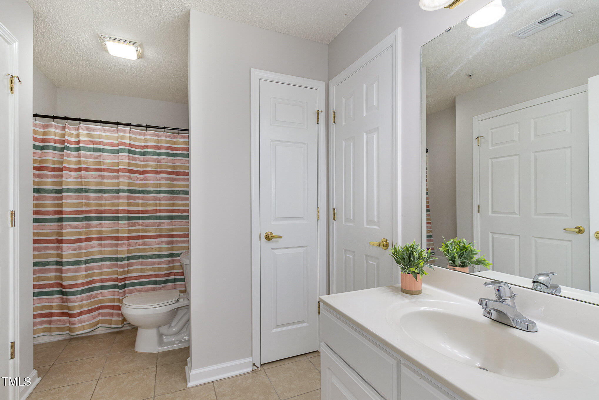 2411 Vancastle Way, Unit 202 Raleigh, NC 27617 - Photo 16 of 28 022_file_209