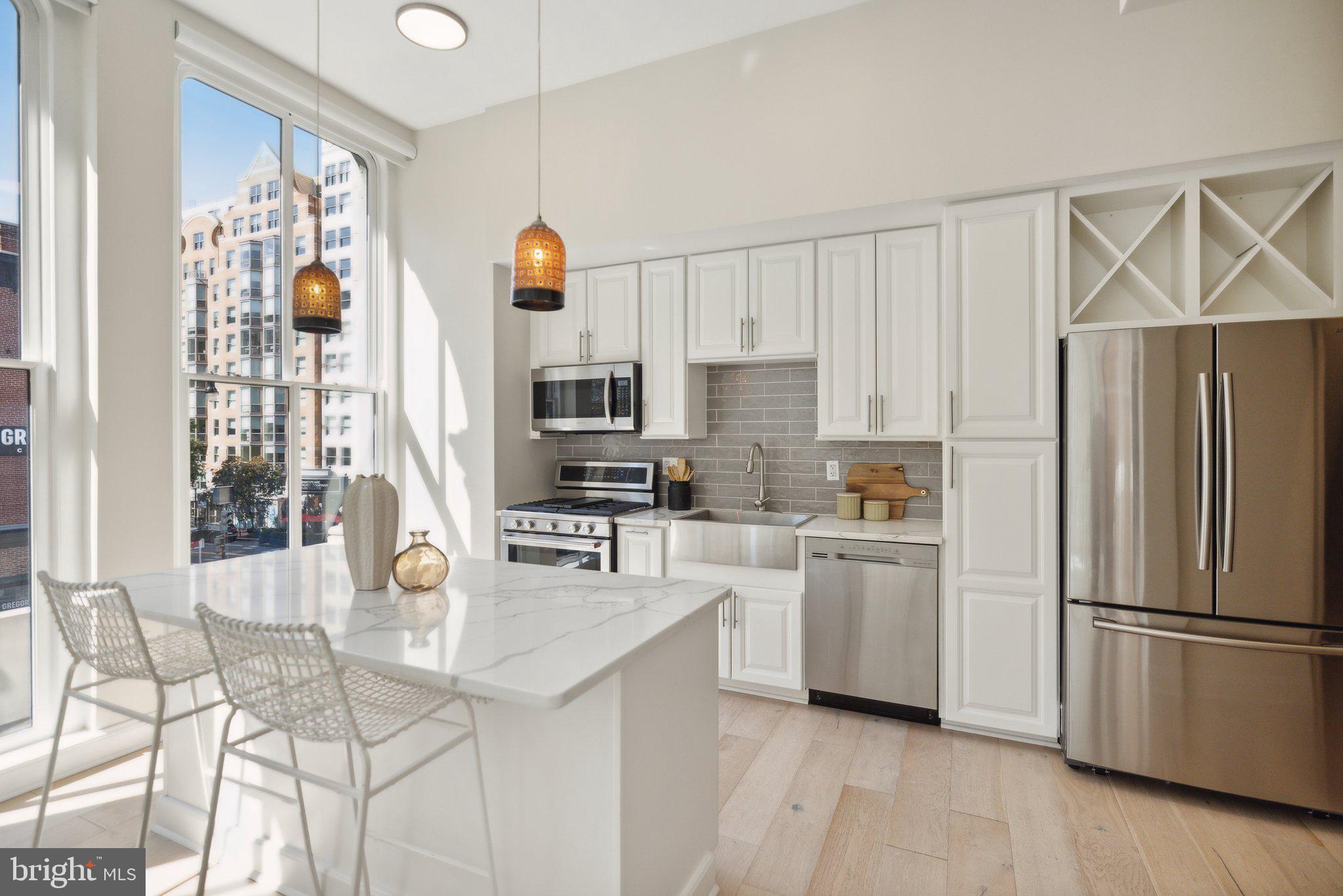 675 E Street Northwest, Unit 200 Washington, DC 20004 - Photo 2 of 28 Kitchen