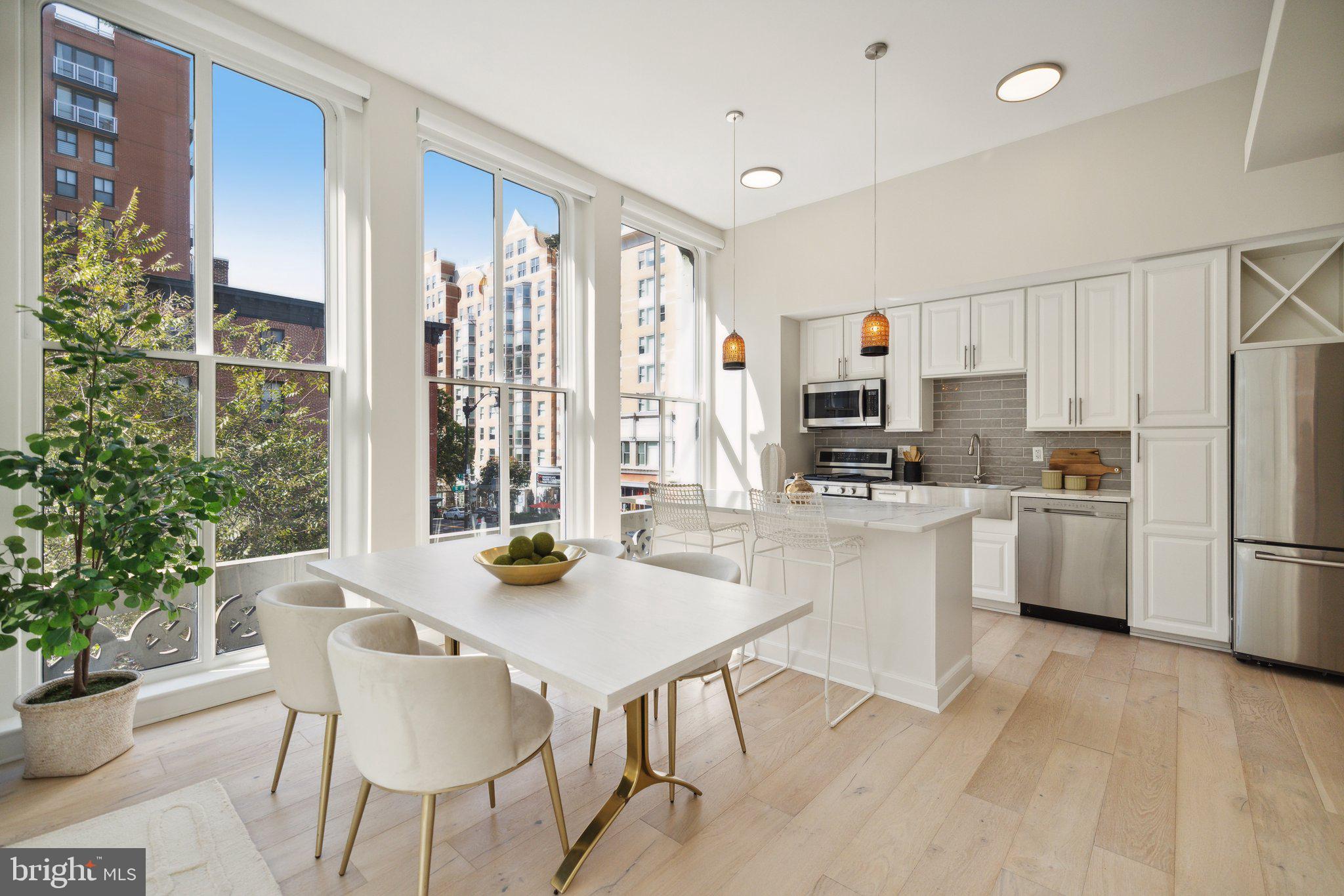 675 E Street Northwest, Unit 200 Washington, DC 20004 - Photo 7 of 28 Dining Area & Kitchen