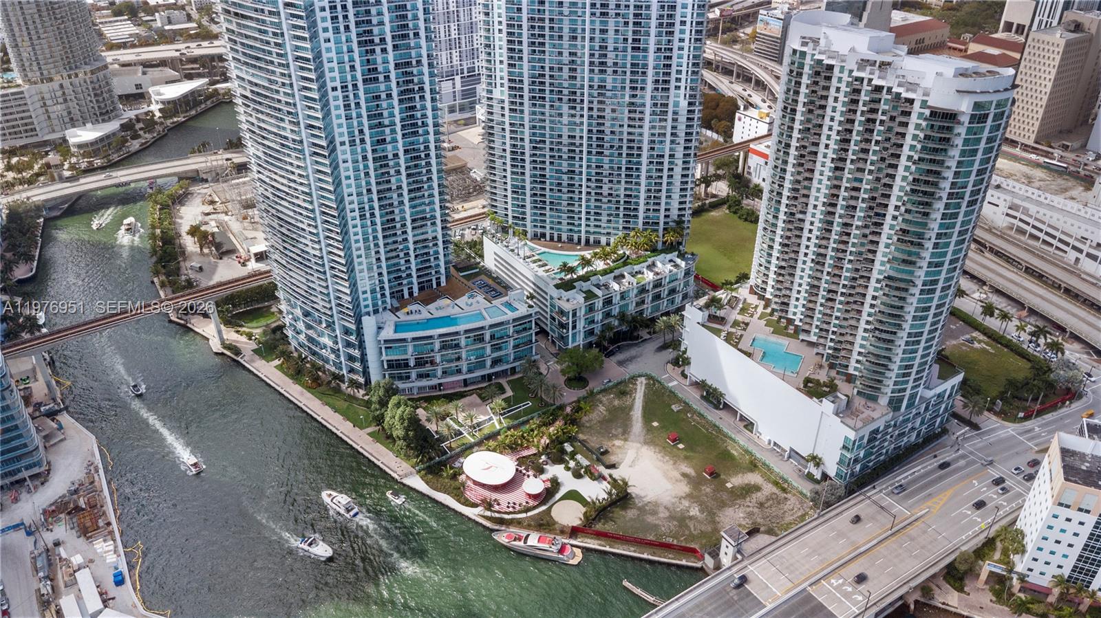 90 Southwest 3rd Street, Unit TH505 Miami, FL 33130 - Photo 3 of 39