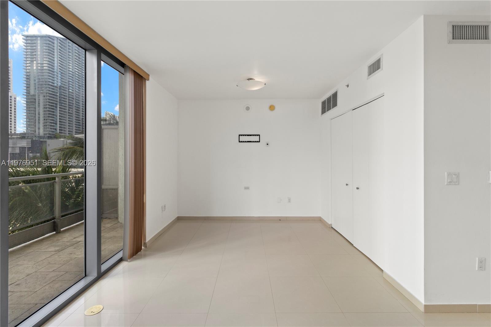 90 Southwest 3rd Street, Unit TH505 Miami, FL 33130 - Photo 31 of 39