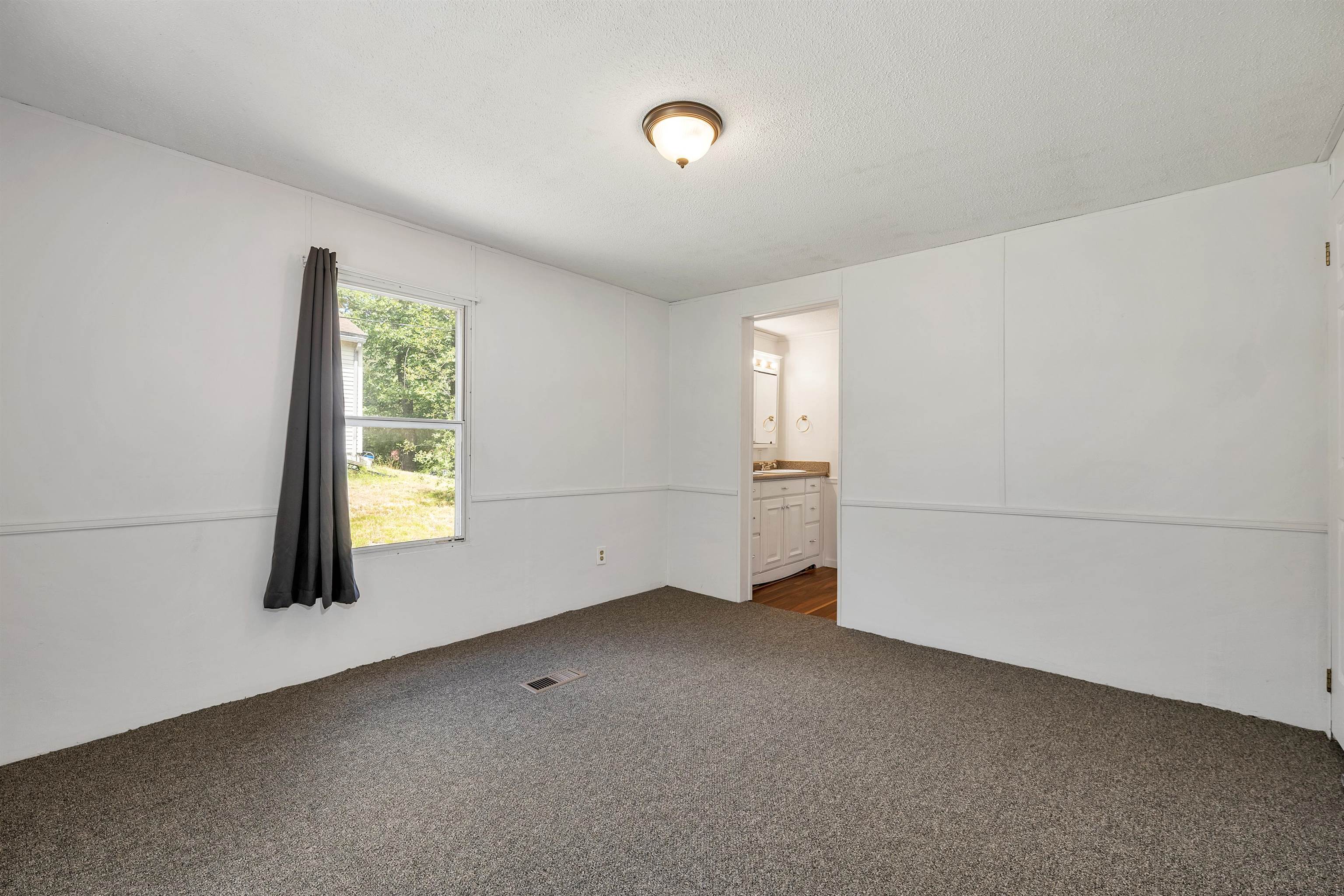 7 Gina Drive Rochester, NH 03867 - Photo 16 of 27