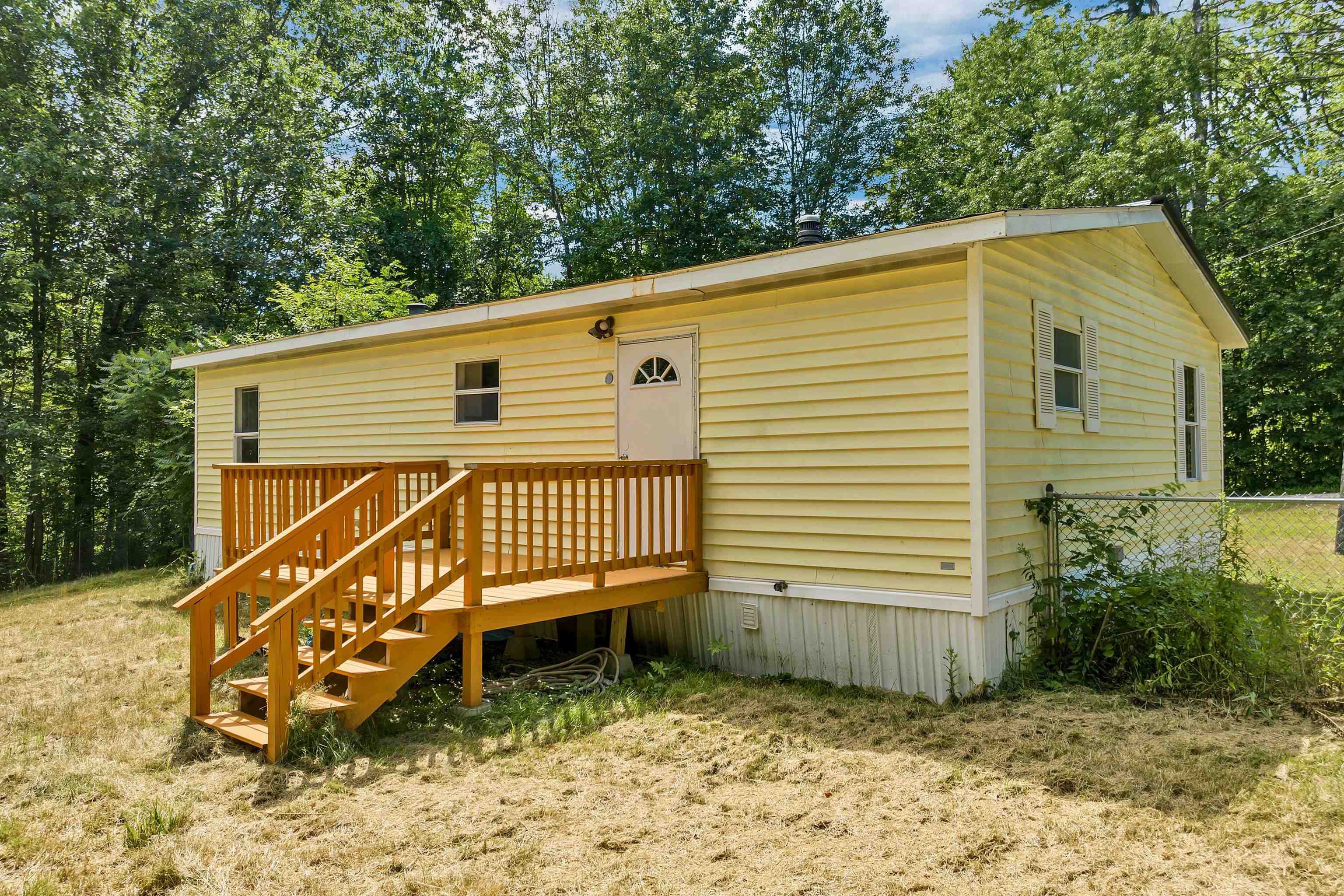 7 Gina Drive Rochester, NH 03867 - Photo 3 of 27