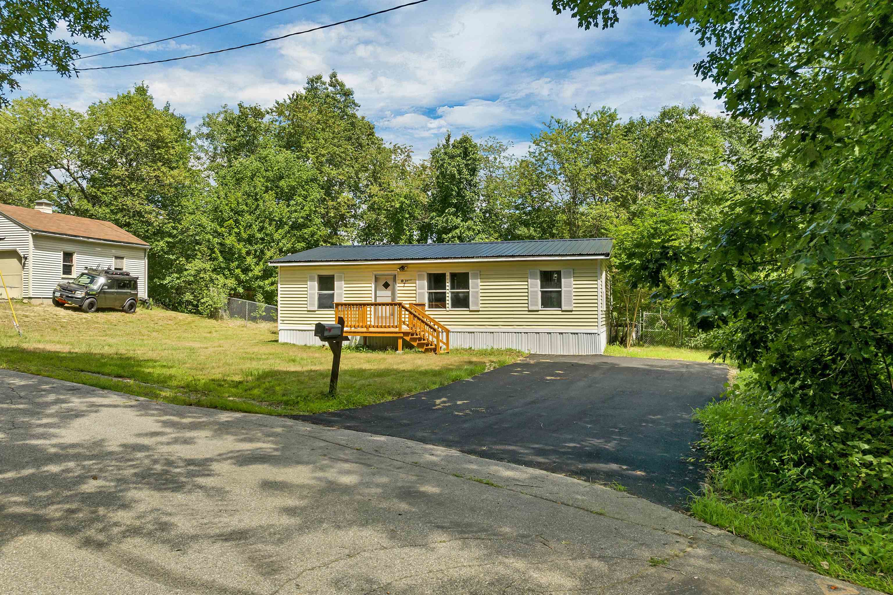 7 Gina Drive Rochester, NH 03867 - Photo 5 of 27