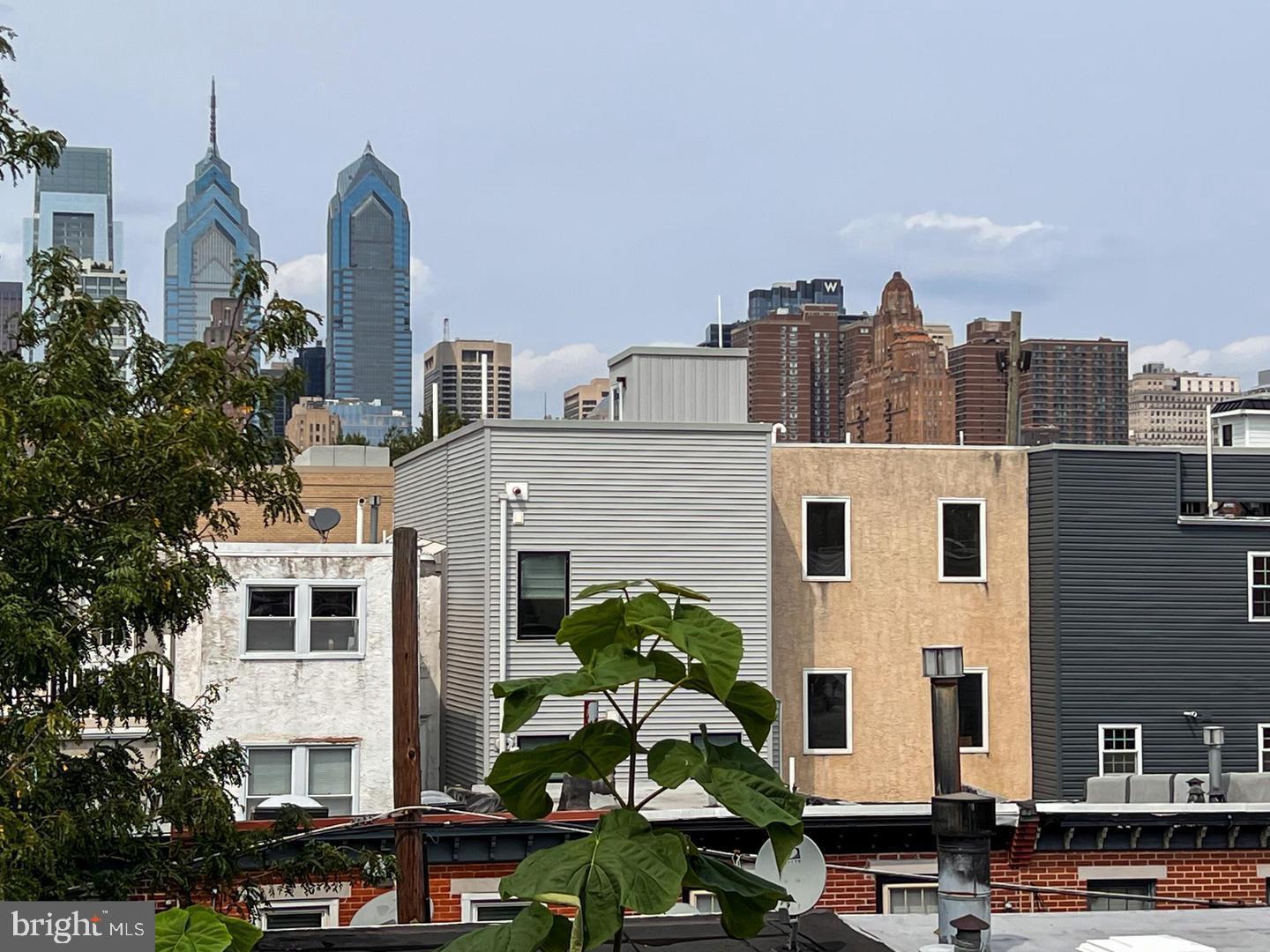 1709 Christian Street Philadelphia, PA 19146 - Photo 4 of 37