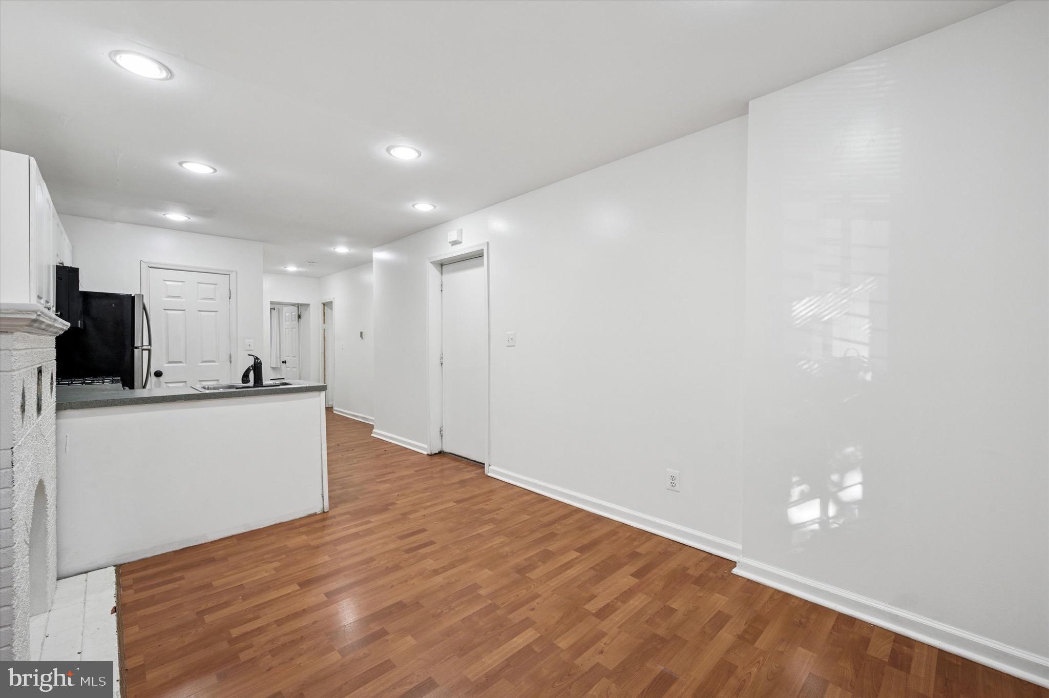 1709 Christian Street Philadelphia, PA 19146 - Photo 7 of 37