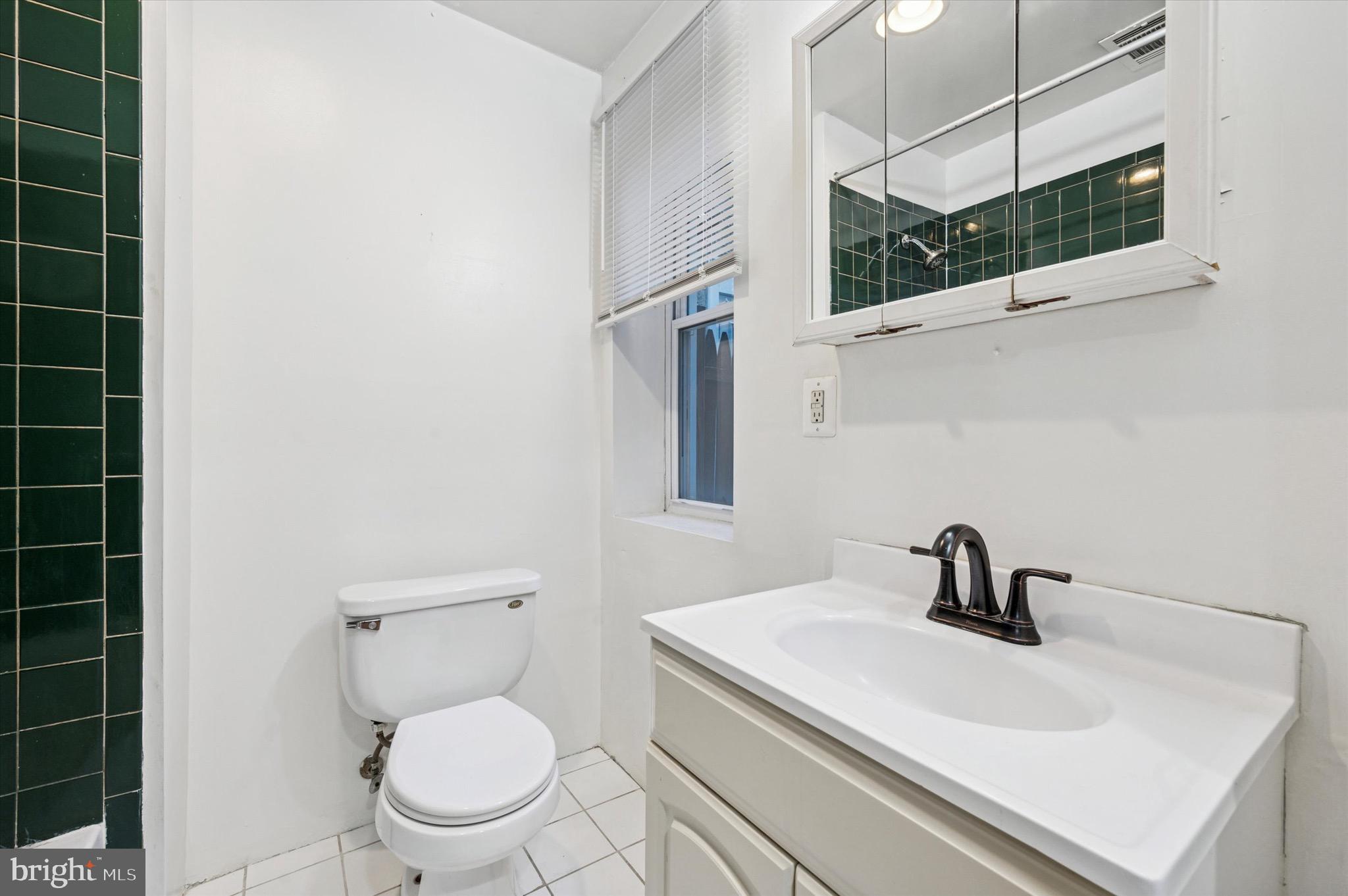 1709 Christian Street Philadelphia, PA 19146 - Photo 9 of 37