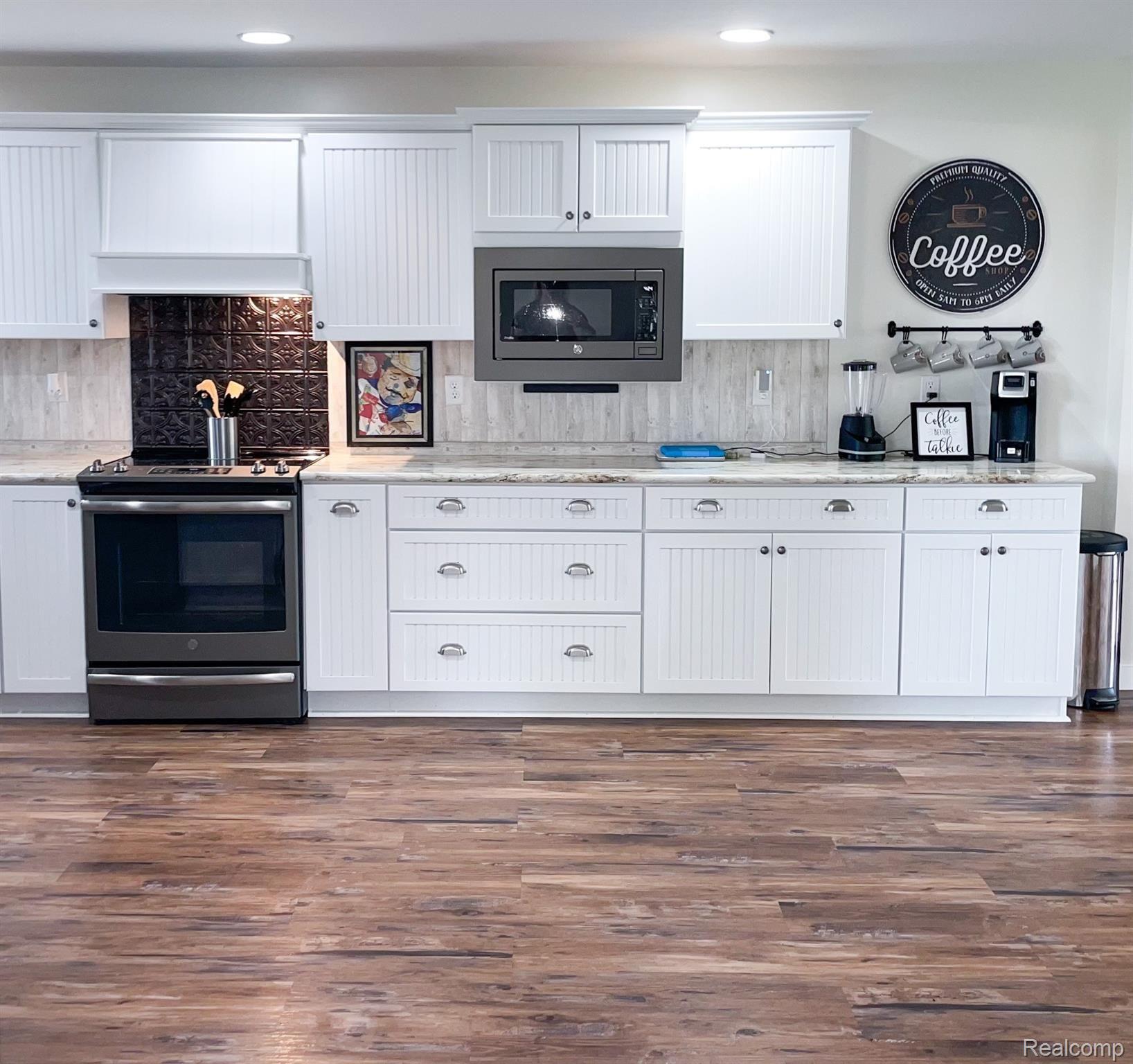 3215 West Lake Road Clio, MI 48420 - Photo 12 of 41 lake kitchen 2.jpg