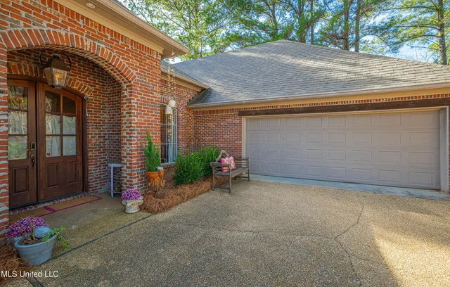 $389,900 | 1241 Woodberry Drive, Madison, MS 39110