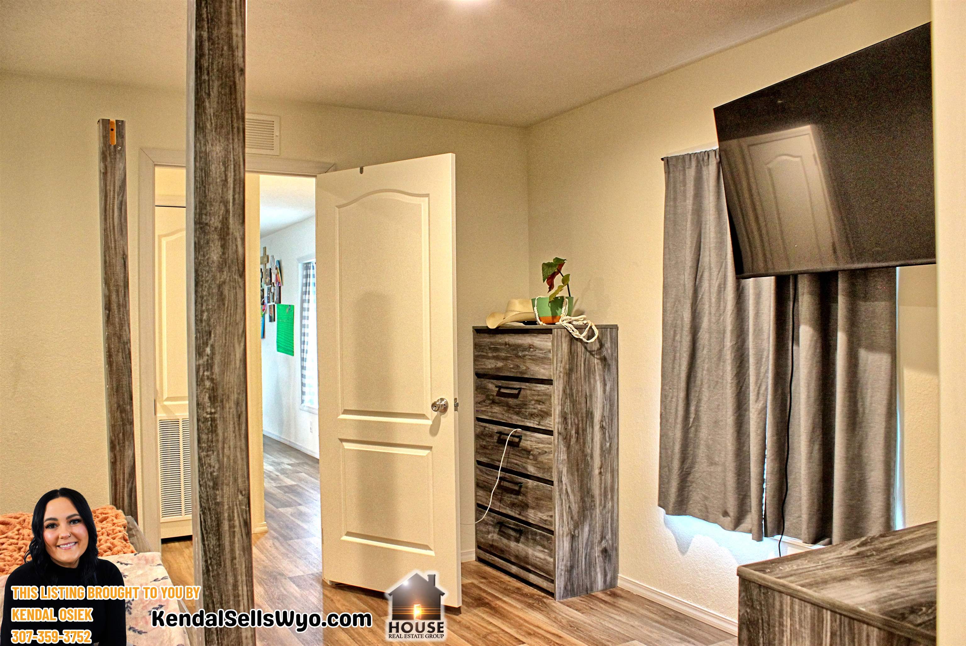 401 South Russell Avenue Douglas, WY 82633 - Photo 12 of 15