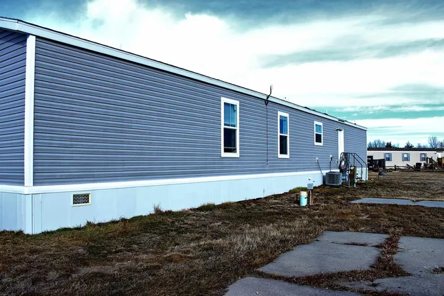 $82,000 | 401 South Russell Avenue, Douglas, WY 82633