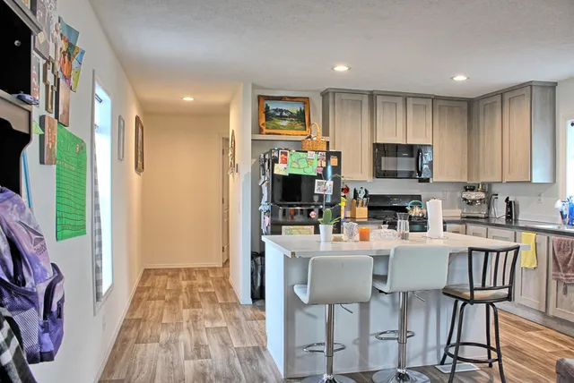 $82,000 | 401 South Russell Avenue, Douglas, WY 82633