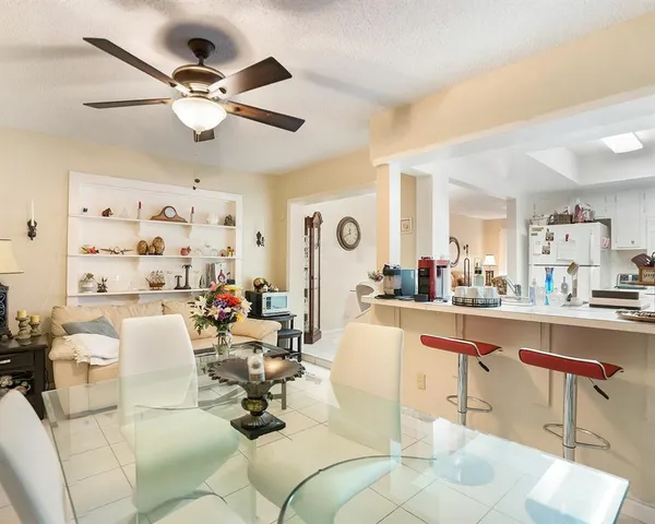 $289,900 | 4929 Northwest 53rd Street, Tamarac, FL 33319