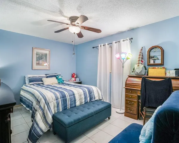 $289,900 | 4929 Northwest 53rd Street, Tamarac, FL 33319