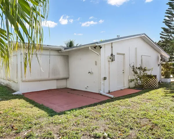 $289,900 | 4929 Northwest 53rd Street, Tamarac, FL 33319
